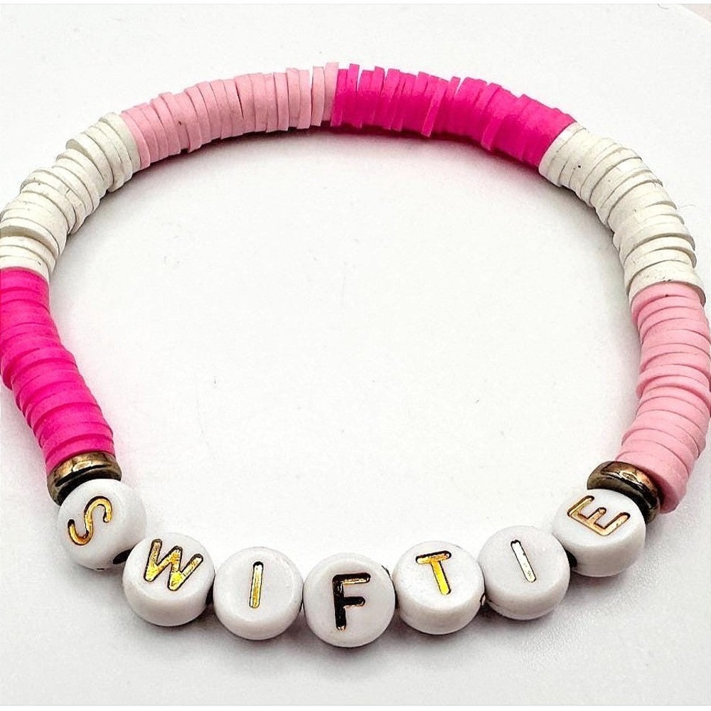 Vintage 90s Taylor Swiftie Heishi‎ Beaded Stretch Bracelet Fashion Jewelry